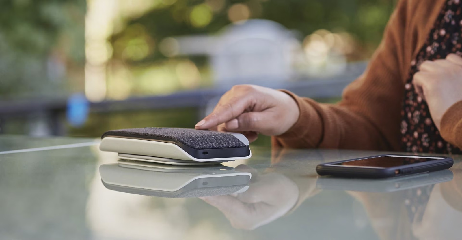 Poly Sync 60 (USB/Bluetooth speakerphone)